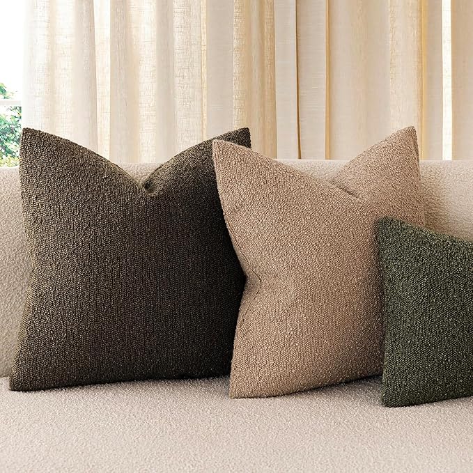 Foindtower Pack of 2 Textured Boucle Throw Pillow Covers Accent Solid Decorative Pillow Cases Cozy Woven Couch Cushion Case for Sofa Bedroom Living Room Home Decor 20x20 Inch Chocolate