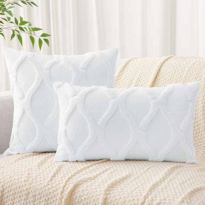 decorUhome Throw Pillow Covers 18x18 Inch Set of 2, Soft Plush Faux Fur Wool Pure White Couch Pillow Covers, Decorative Neutral Pillow Cases for Bed Sofa Living Room Home Decor
