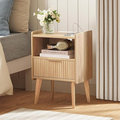 Fluted Nightstand, End Table, Small Modern Bedside Table with Charging Station, Side Table with Drawer, for Small Spaces, Bedroom, Living Room, Natural ETNA61E01