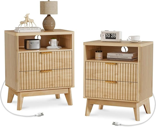 LYNCOHOME Fluted Nightstand Set of 2 with Charging Station, 19.7 inch Wide with 2 Drawers, Modern Wood Bedside Table for Bedroom, Natural