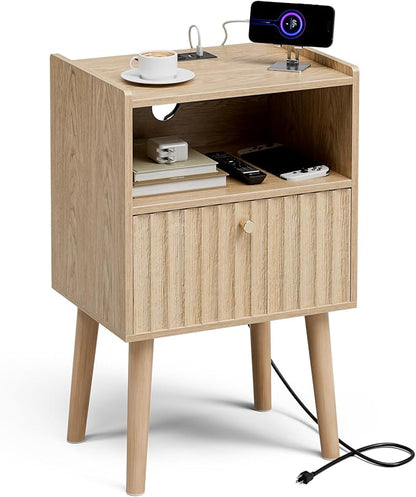 Side Table with Charging Station, Modern End Table with Fluted Drawer, Bedside Table, Night Stand with 2 Tiers Storage Space, for Bedroom, Living Room, Oak