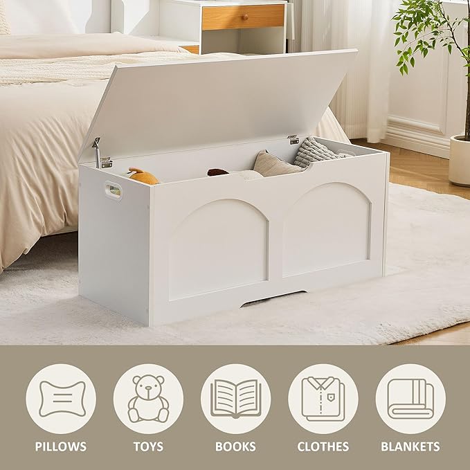 Storage Chest, 31.5" Storage Trunk Chest, Retro Entryway Bench, Supports 330 lbs, Upgraded Safety Lift Support Hinge, Entryway Bench, U-Shaped Opening for Entryway Living Room, White