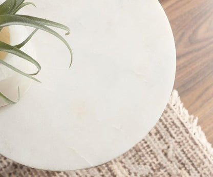 Kate and Laurel Helio Modern Round Marble Drink Table, 8 x 8 x 24, White and Antique Brass, Natural Marble Martini Table for Use as Small Plant Stand or Mini Nightstand