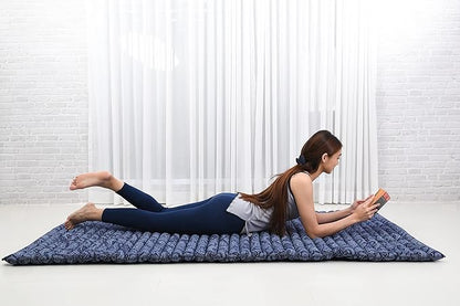 Leewadee - Foldable Floor Mattress - Japanese Roll Up Futon -Trifold Tatami Mat- Guest Floor Bed - Camping Mattress - Thai Massage Mat, Kapok Filled, 75 x 28 inches, Blue White