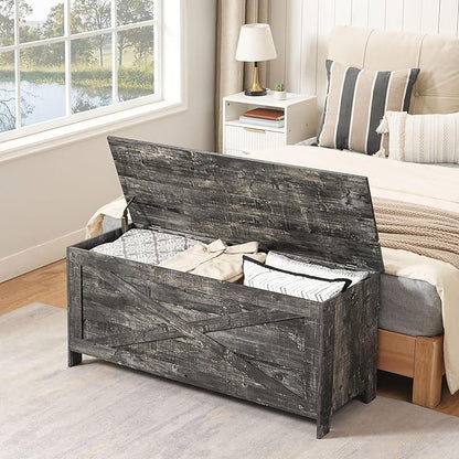 43.3" Toy Chest, Sturdy Entryway Storage Chest with Safety Hinges, Retro Toy Box, Wooden Look Accent Furniture for Living Room, Bedroom, Vintage Gray SCRP48501