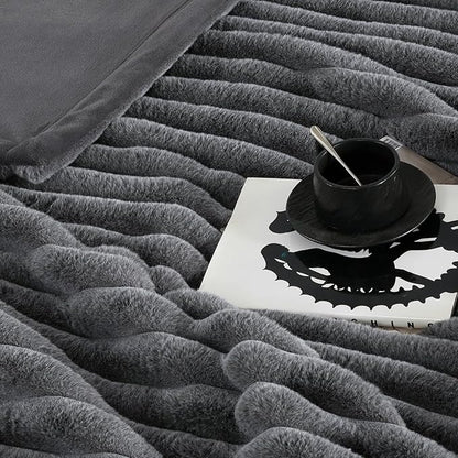 Amélie Home Faux Fur Throw Blanket for Couch, Ultra Cozy Fuzzy Fluffy Fur Luxurious Soft Striped Plush Gift Blankets for Family Sofa Chair Bed Living Room Bedroom, 60"x80", Ionic Wolf Gray
