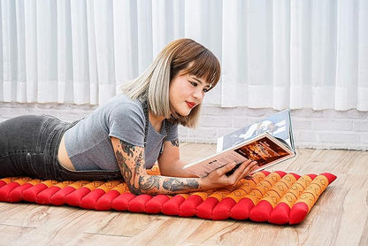 Leewadee - Foldable Floor Mattress - Japanese Roll Up Futon -Trifold Tatami Mat- Guest Floor Bed - Camping Mattress - Thai Massage Mat, Kapok Filled, 75 x 20 inches, Orange Red