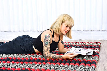 Leewadee - Foldable Floor Mattress - Japanese Roll Up Futon -Trifold Tatami Mat- Guest Floor Bed - Camping Mattress - Thai Massage Mat, Kapok Filled, 75 x 57 inches, Black Red