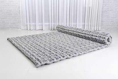 Leewadee - Foldable Floor Mattress - Japanese Roll Up Futon -Trifold Tatami Mat- Guest Floor Bed - Camping Mattress - Thai Massage Mat, Kapok Filled, 75 x 57 inches, Blue White