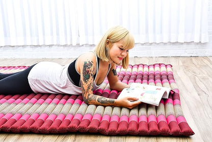 Leewadee - Foldable Floor Mattress - Japanese Roll Up Futon -Trifold Tatami Mat- Guest Floor Bed - Camping Mattress - Thai Massage Mat, Kapok Filled, 75 x 57 inches, Auburn Pink