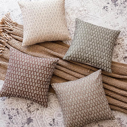 Foindtower Set of 2 Decorative Neutral Floral Print Throw Pillow Covers Vintage Accent Farmhouse Cushion Covers Boho Home Decor for Sofa Couch Chair Bedroom Living Room Outdoor,20×20 Inch,Wine Red